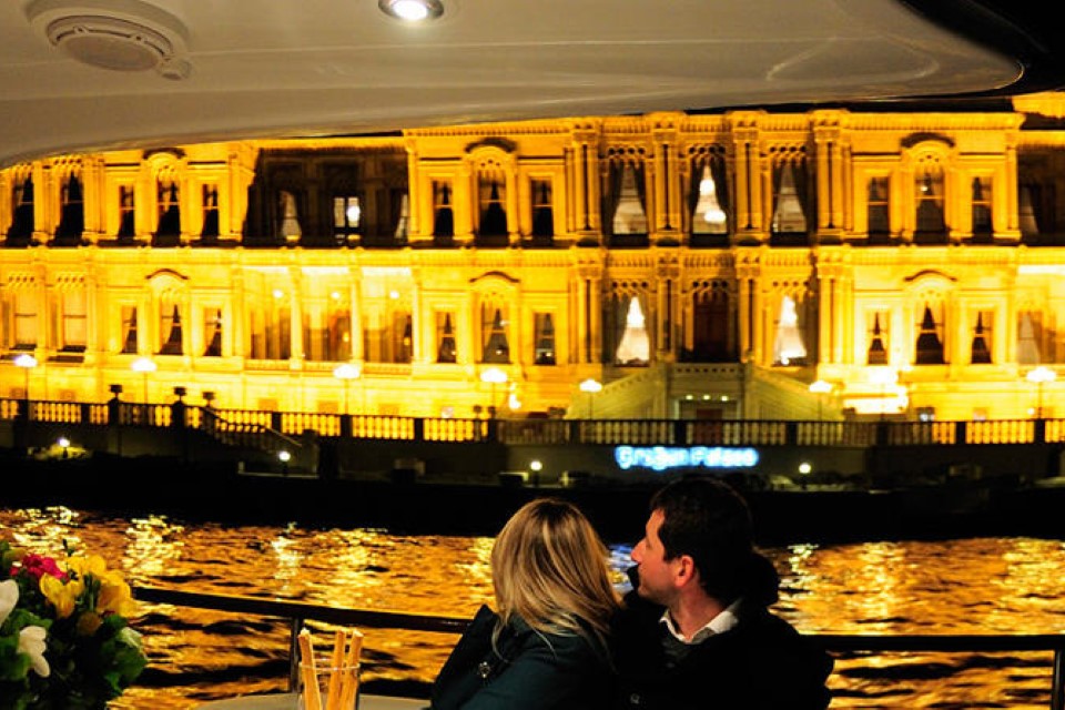 Istanbul Bosphorus Luxury Yacht