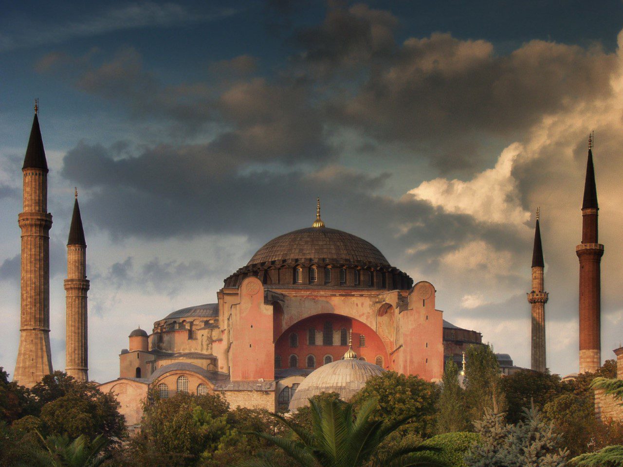 Hagia Sophia Grand Mosque: A Historic Icon