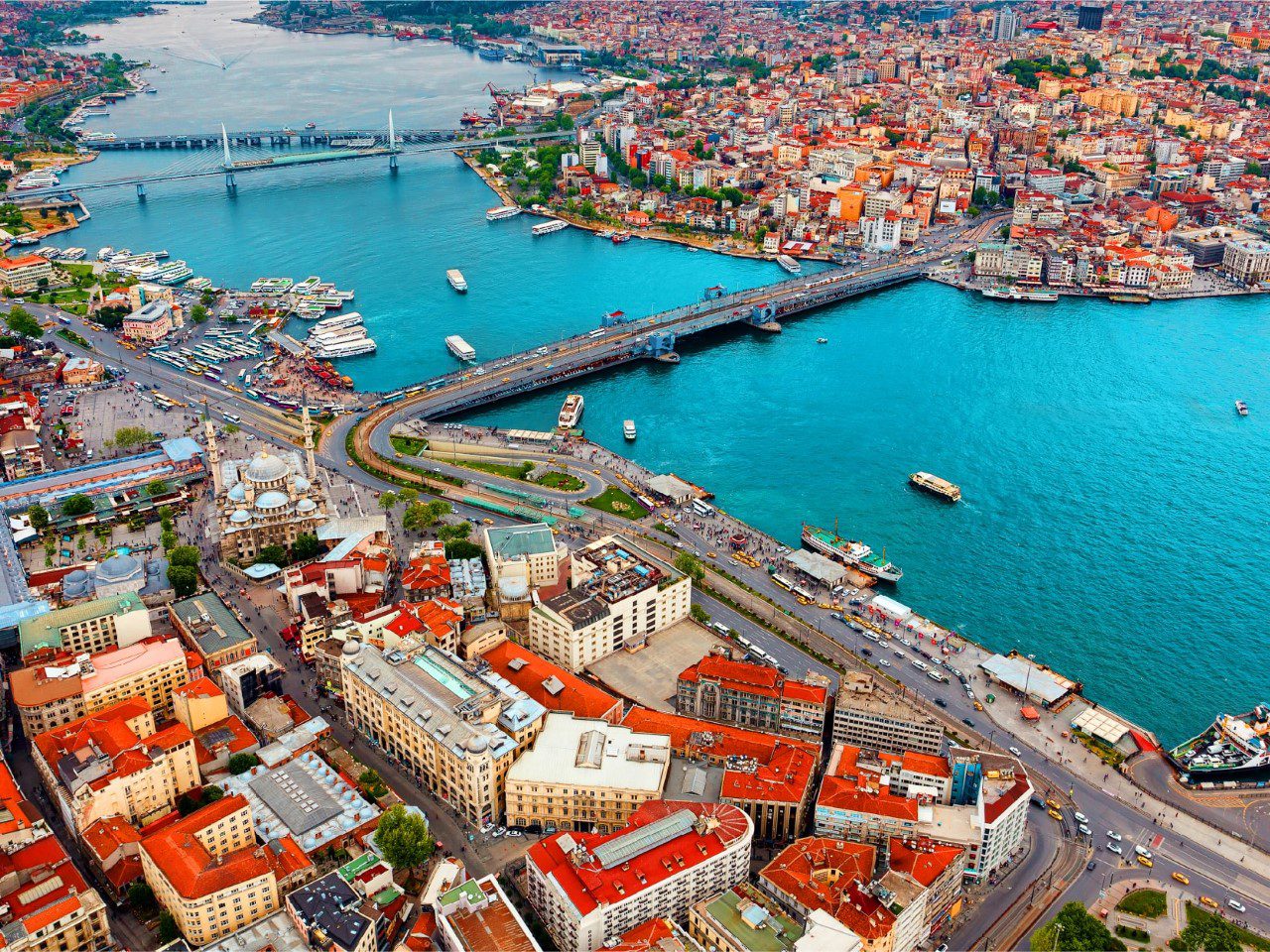 Istanbul Golden Horn: Historic Waterway