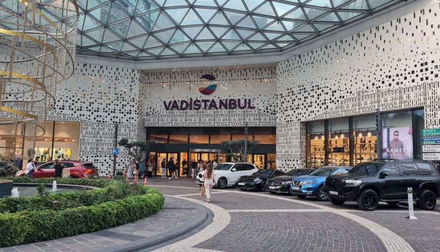 Vadistanbul Shopping Mall