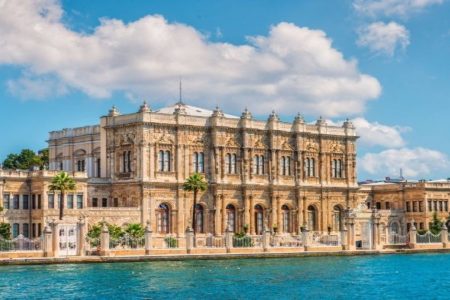 Dolmabahce Palace Tour with Bosphorus Cruise